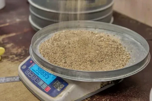 Análisis Granulométrico en Alto Hospicio: Tamices + Hidrómetro